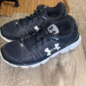 Under Armour Sneakers